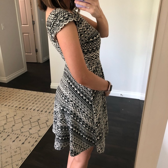 Aztec Pattern Skater Dress w/ Cap Sleeves - Picture 2 of 6